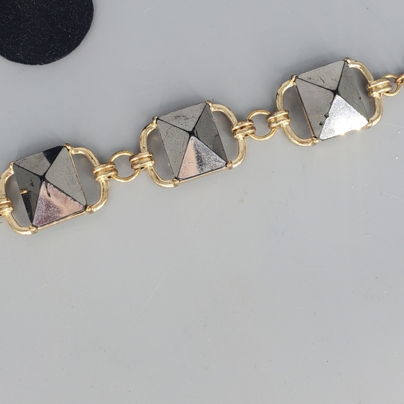 Gray Pyramid Goldtone Bracelet and AB Goldtone Chandelier Earrings Set - Picture 7 of 16